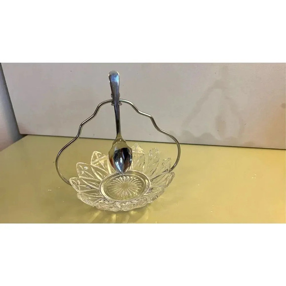VTG Condiment candy Server 3 pc. Set Holder, Spoon, and Glass Dish Chrome Sheffi - Picture 2 of 11